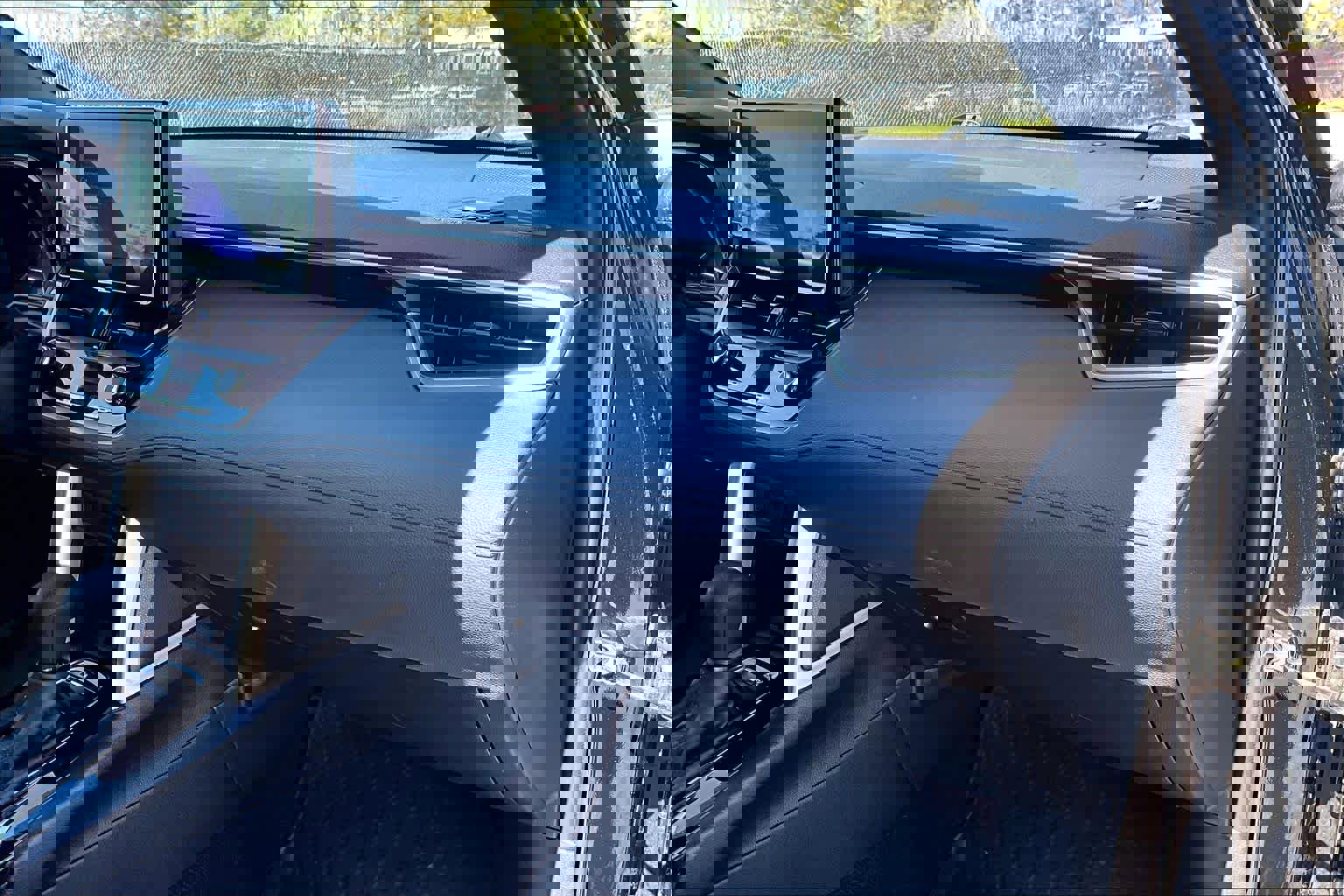 Used 2024 Toyota Corolla Cross SE image 19