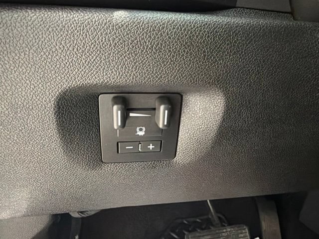 Used 2011 GMC Sierra 3500 SLE w/ SLE Preferred Package AWD/4WD image 23