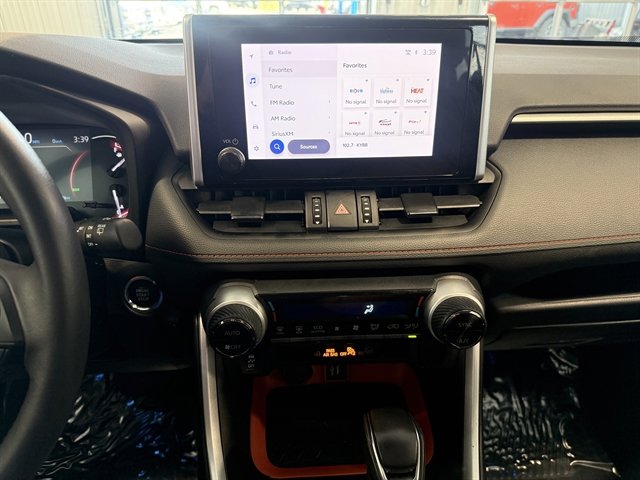 Used 2024 Toyota RAV4 Adventure image 36