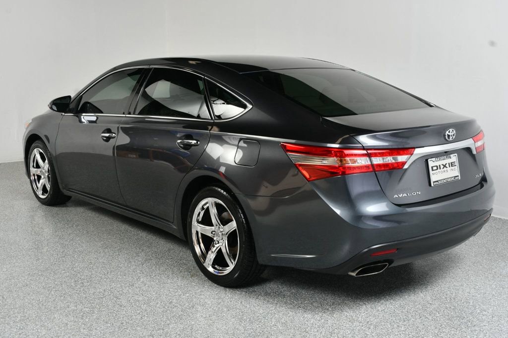 Used 2013 Toyota Avalon XLE Premium FWD image 9