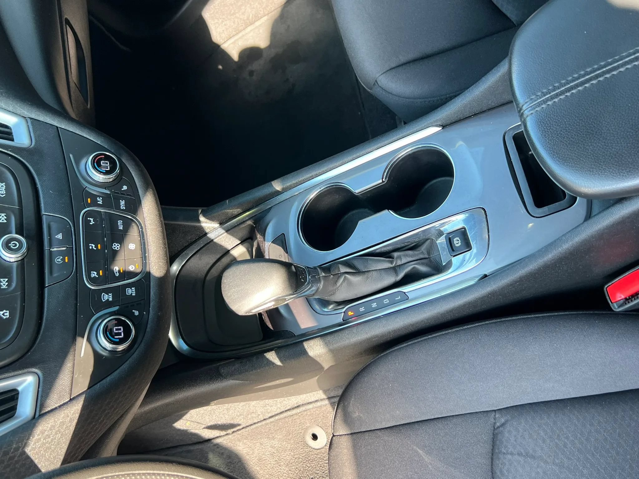 Used 2023 Chevrolet Malibu LT FWD image 15