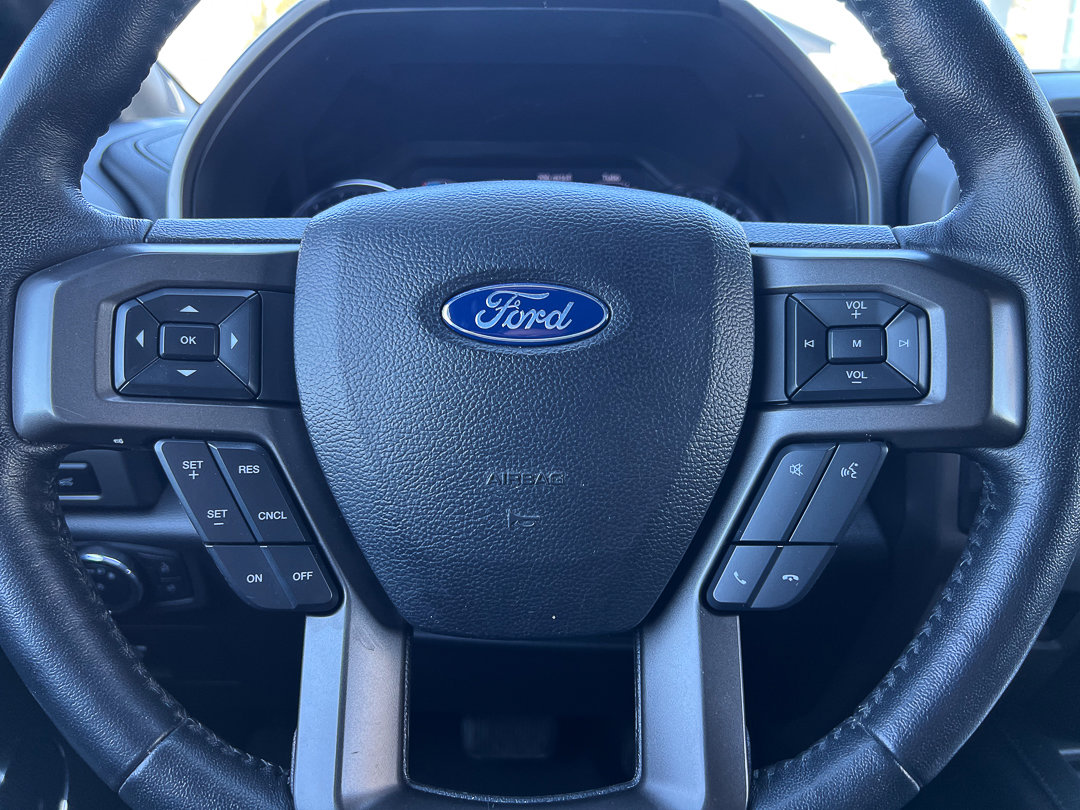 Used 2020 Ford Expedition XLT w/ Equipment Group 202A AWD/4WD image 23