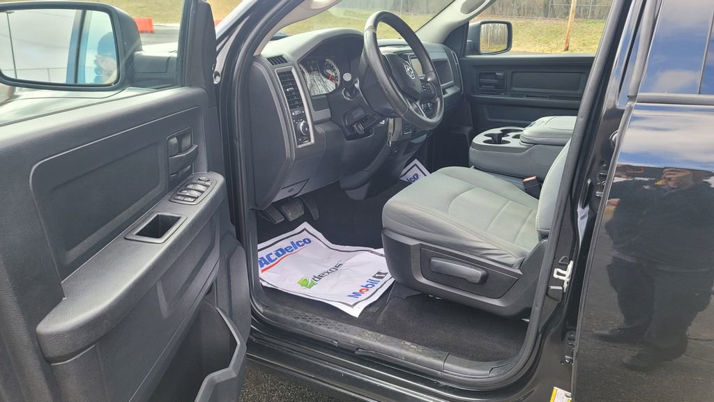 Used 2017 RAM 1500 Express w/ Express Value Package image 18