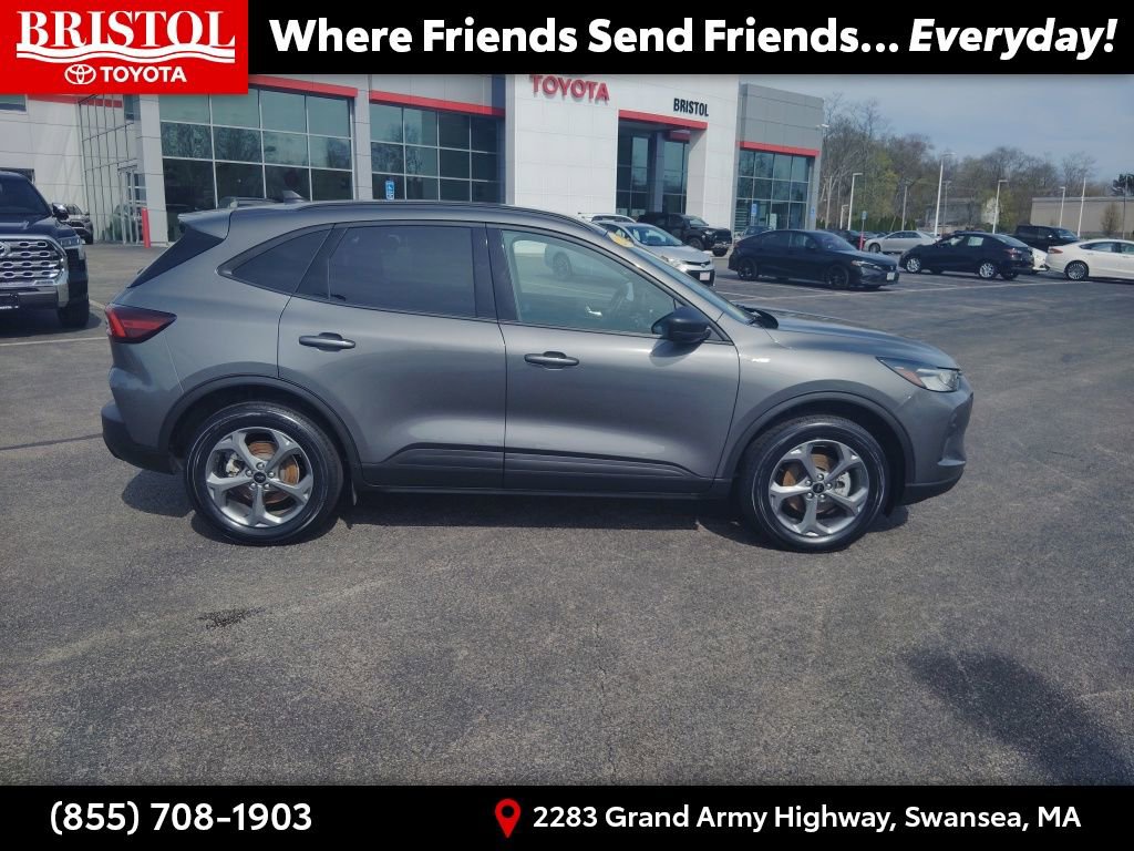 Used 2025 Ford Escape ST-Line image 8