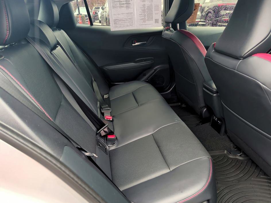 Used 2026 Toyota Prius Plug-In Hybrid image 13