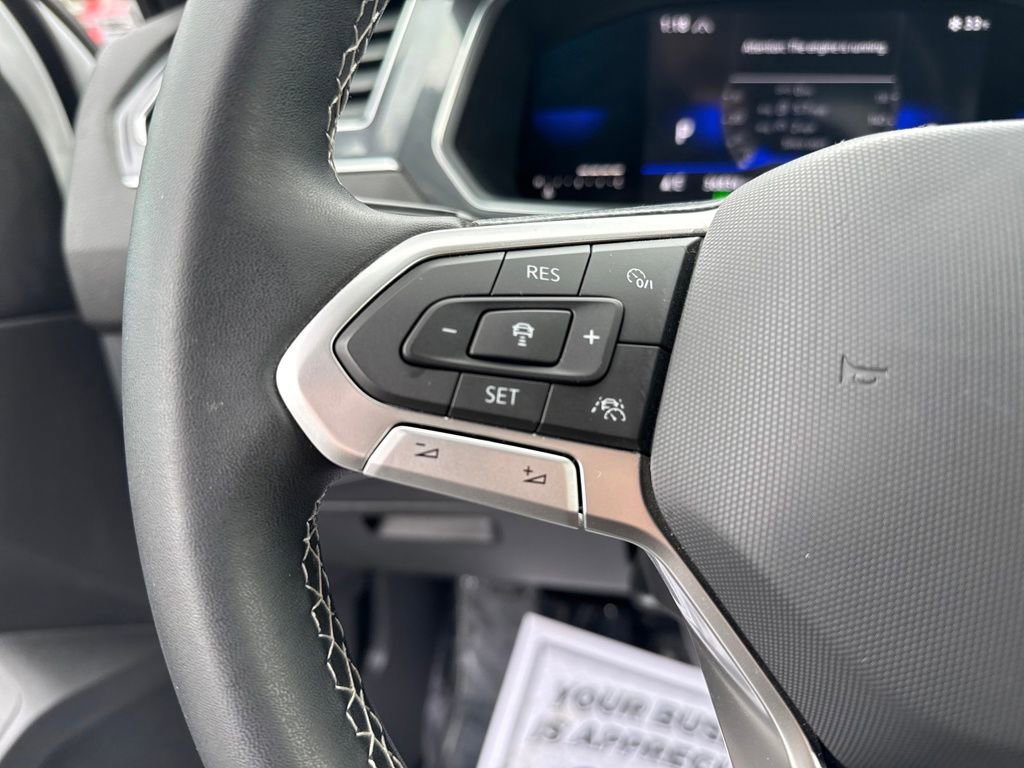 Used 2022 Volkswagen Tiguan SE image 22