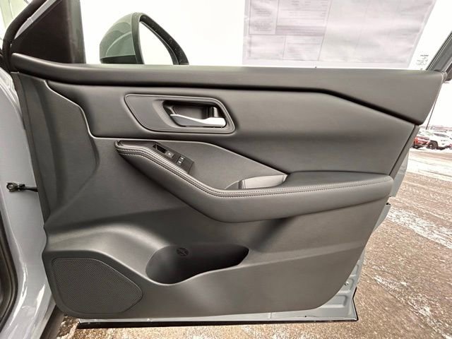 New 2026 Nissan Rogue SV w/ Cold Weather Package image 32