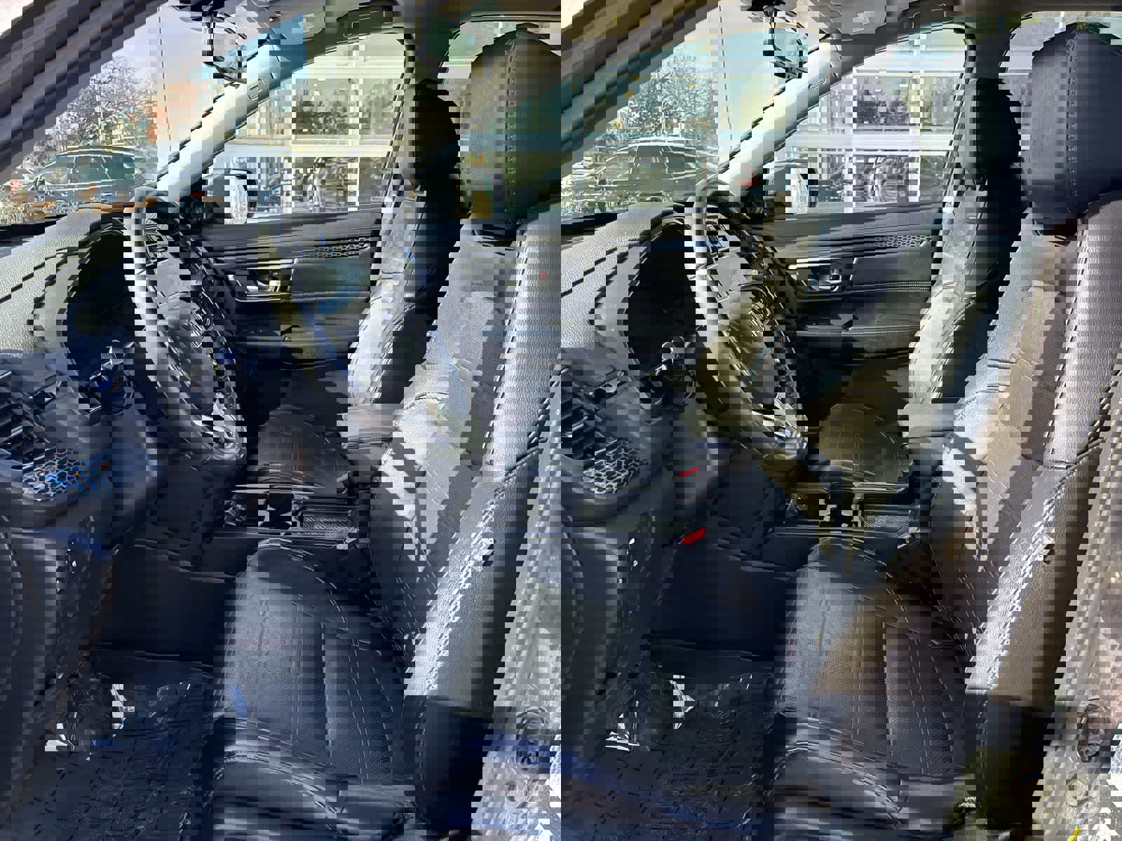 Used 2018 Honda CR-V Touring image 8