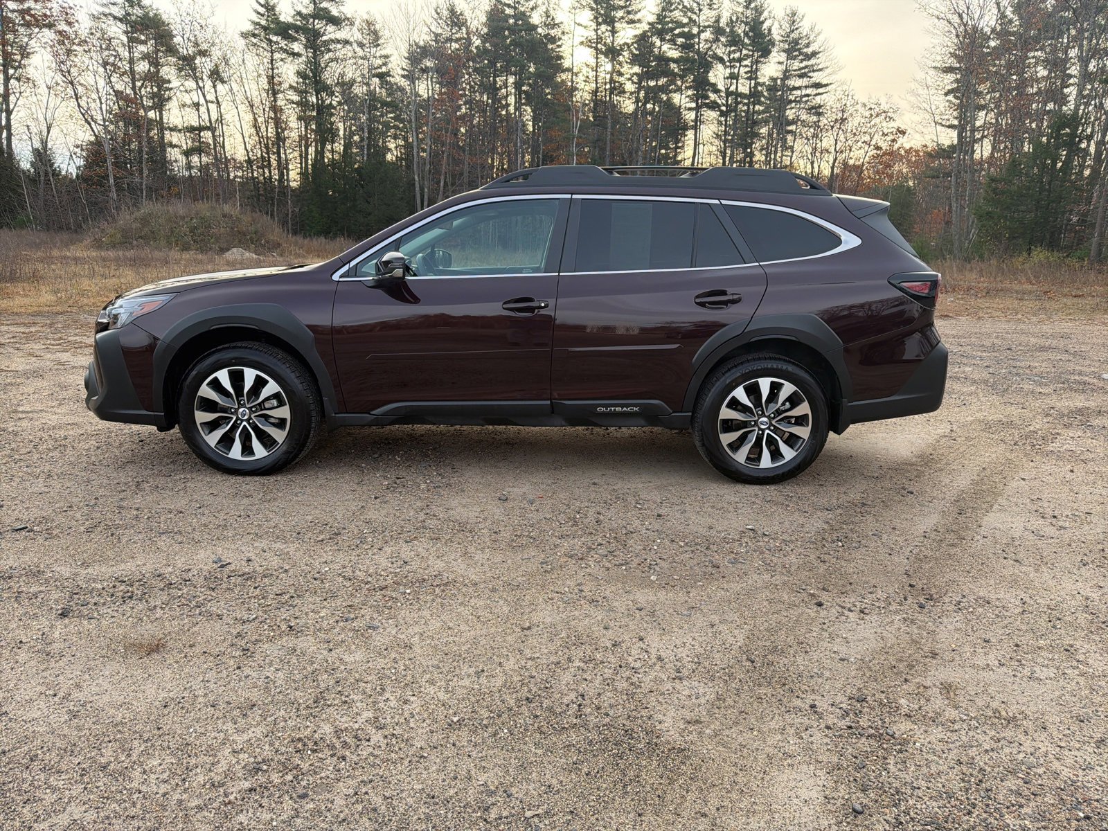 Used 2025 Subaru Outback Limited image 4