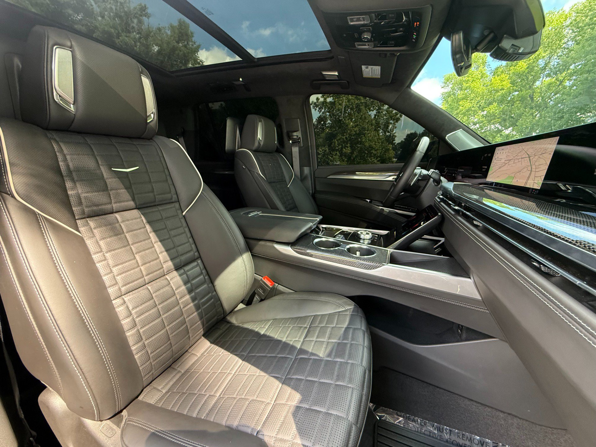 Used 2025 Cadillac Escalade V AWD/4WD image 36