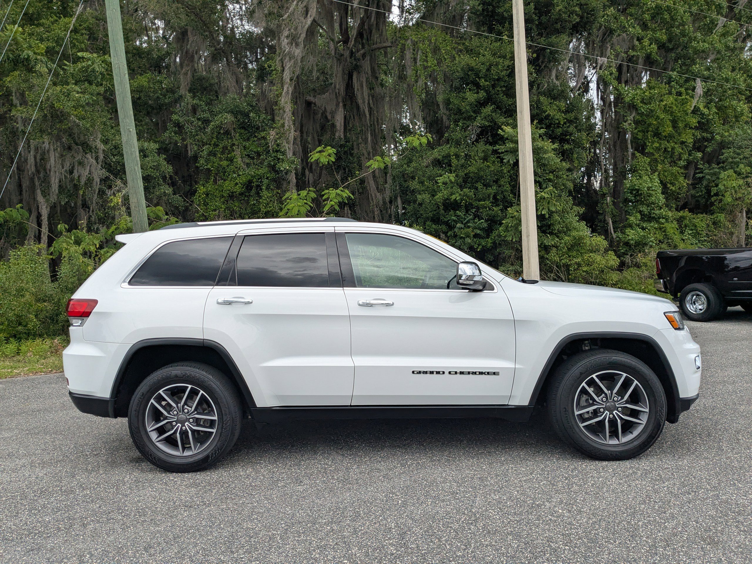 Certified 2020 Jeep Grand Cherokee Limited image 2