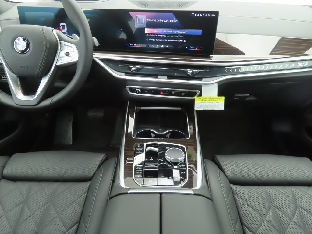 Used 2026 BMW X7 xDrive40i AWD/4WD image 14