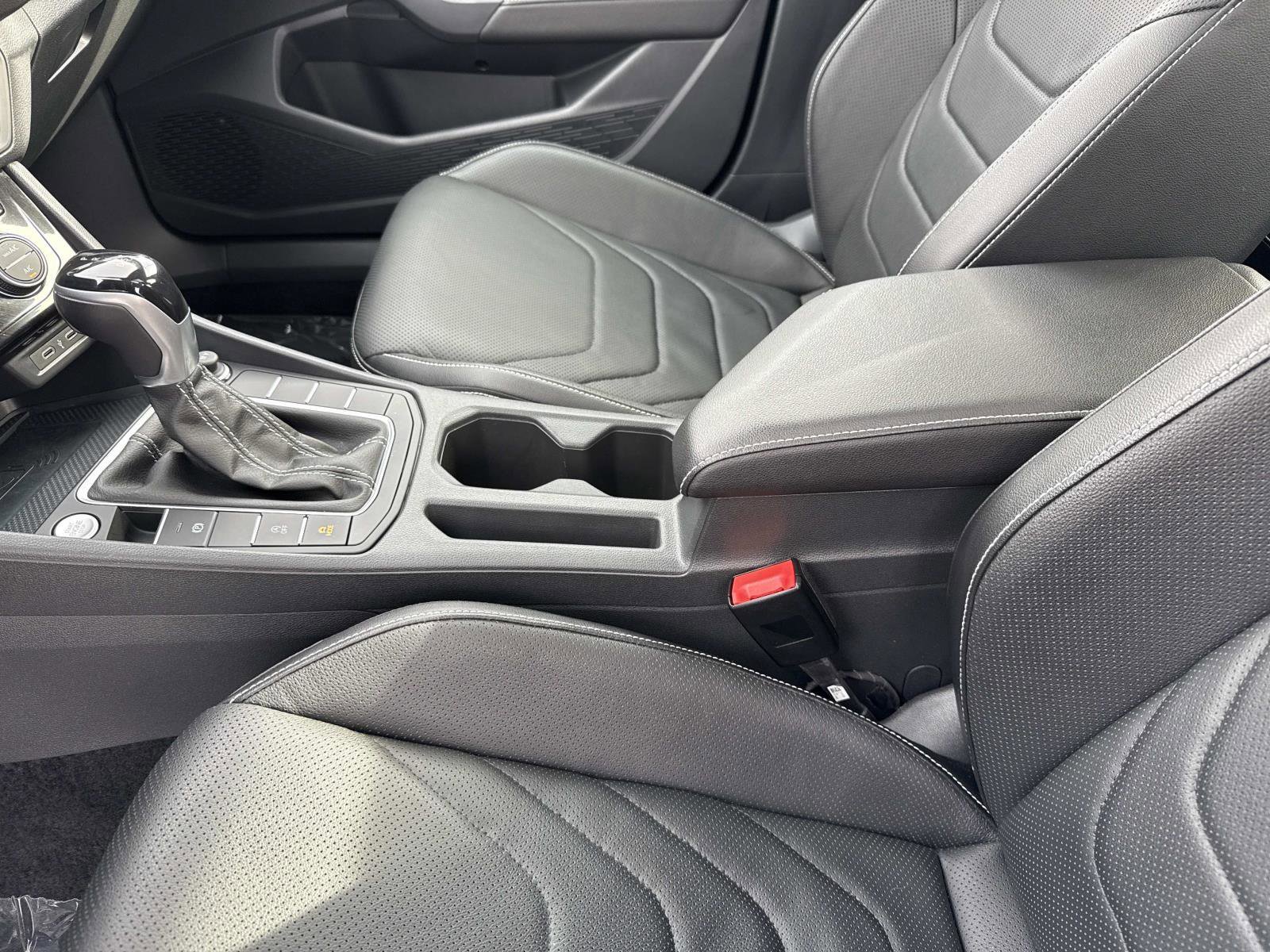 Used 2022 Volkswagen Jetta SEL image 15