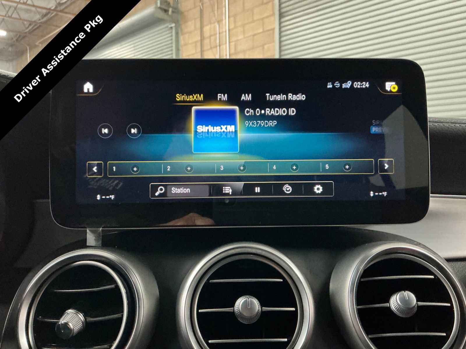 Used 2020 Mercedes-Benz GLC 300 4MATIC Coupe image 21