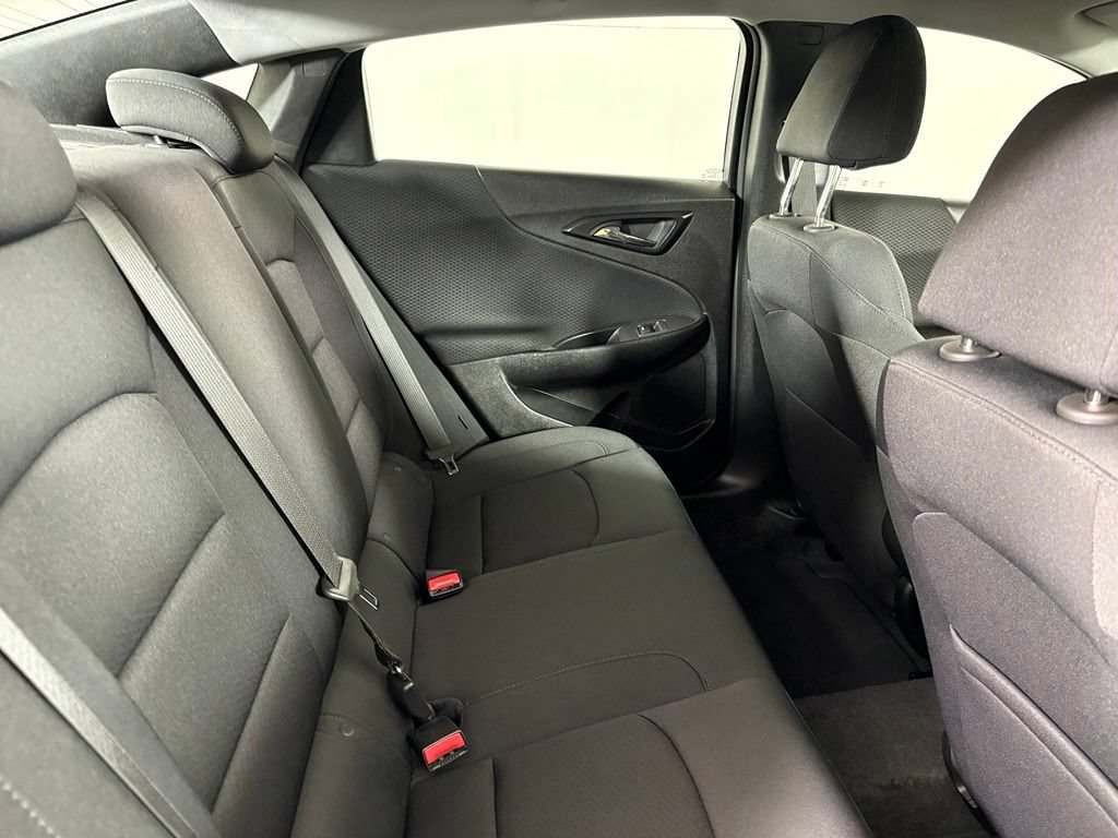 Used 2024 Chevrolet Malibu RS FWD image 21