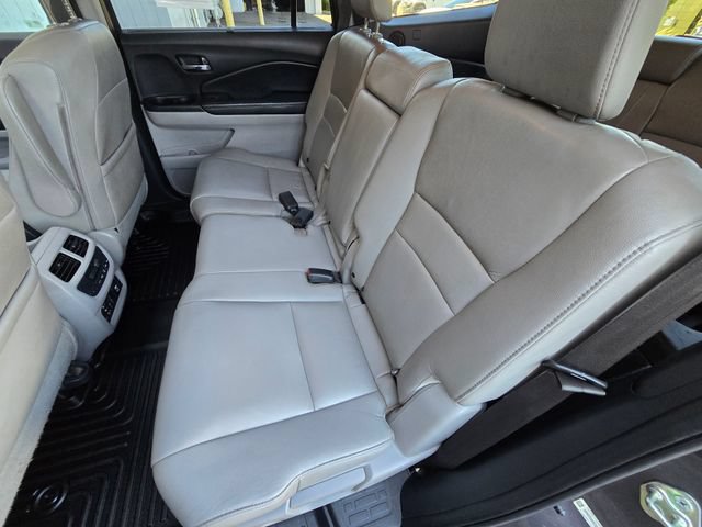 Used 2016 Honda Pilot Touring image 27