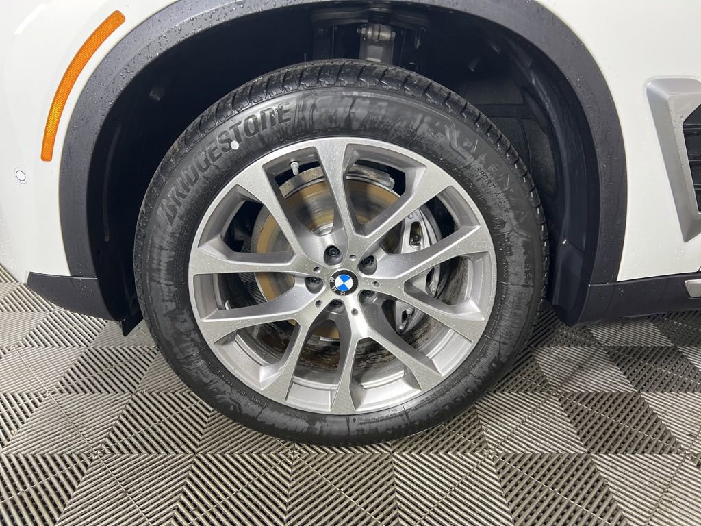New 2026 BMW X5 xDrive40i AWD/4WD image 6