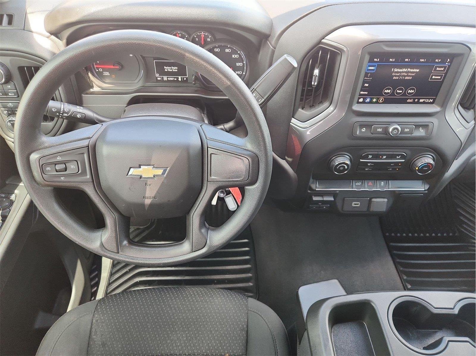 Used 2020 Chevrolet Silverado 1500 Custom w/ Custom Value Package AWD/4WD image 11