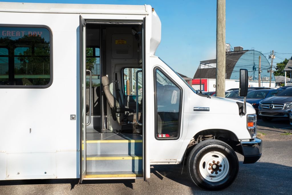 Used 2017 Ford E-450 and Econoline 450 Super Duty w/ Shuttle Bus Prep Package RWD image 14