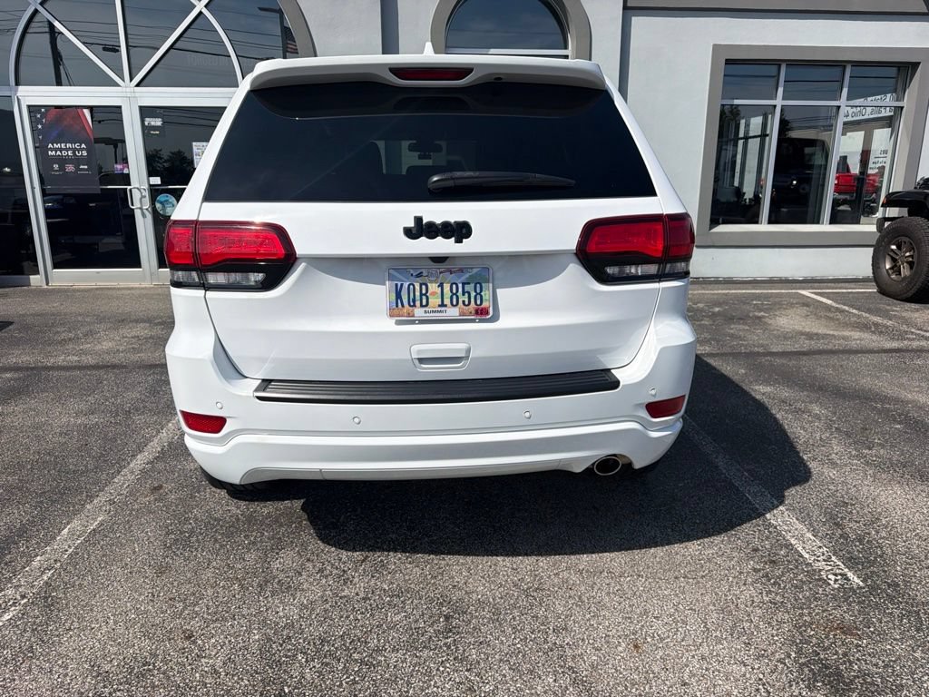 Used 2021 Jeep Grand Cherokee Laredo X RWD image 3