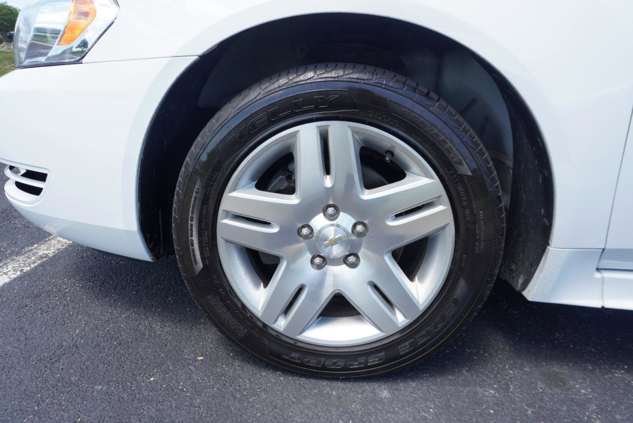 Used 2013 Chevrolet Impala LT FWD image 38