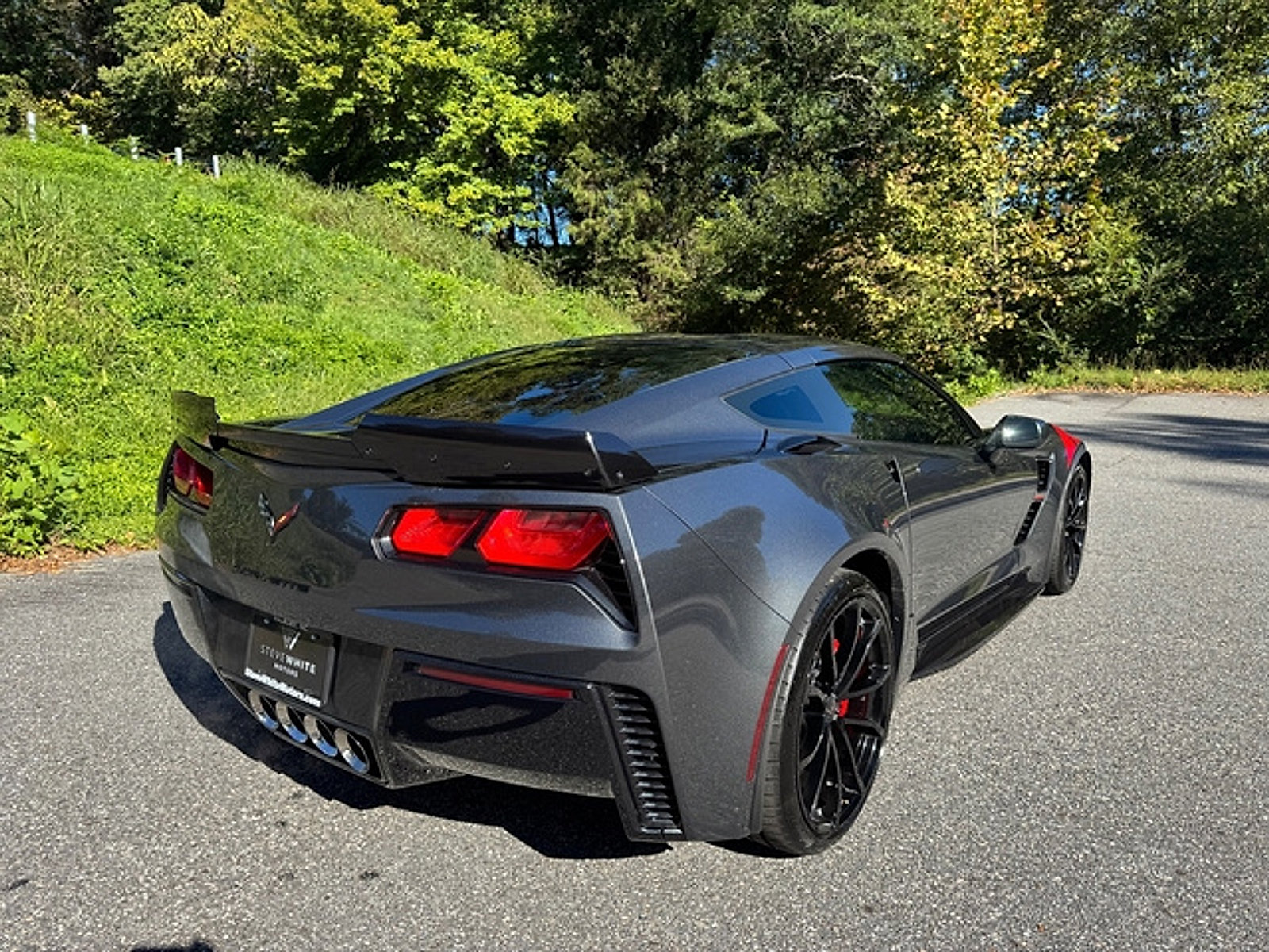 Used 2017 Chevrolet Corvette Grand Sport RWD image 6