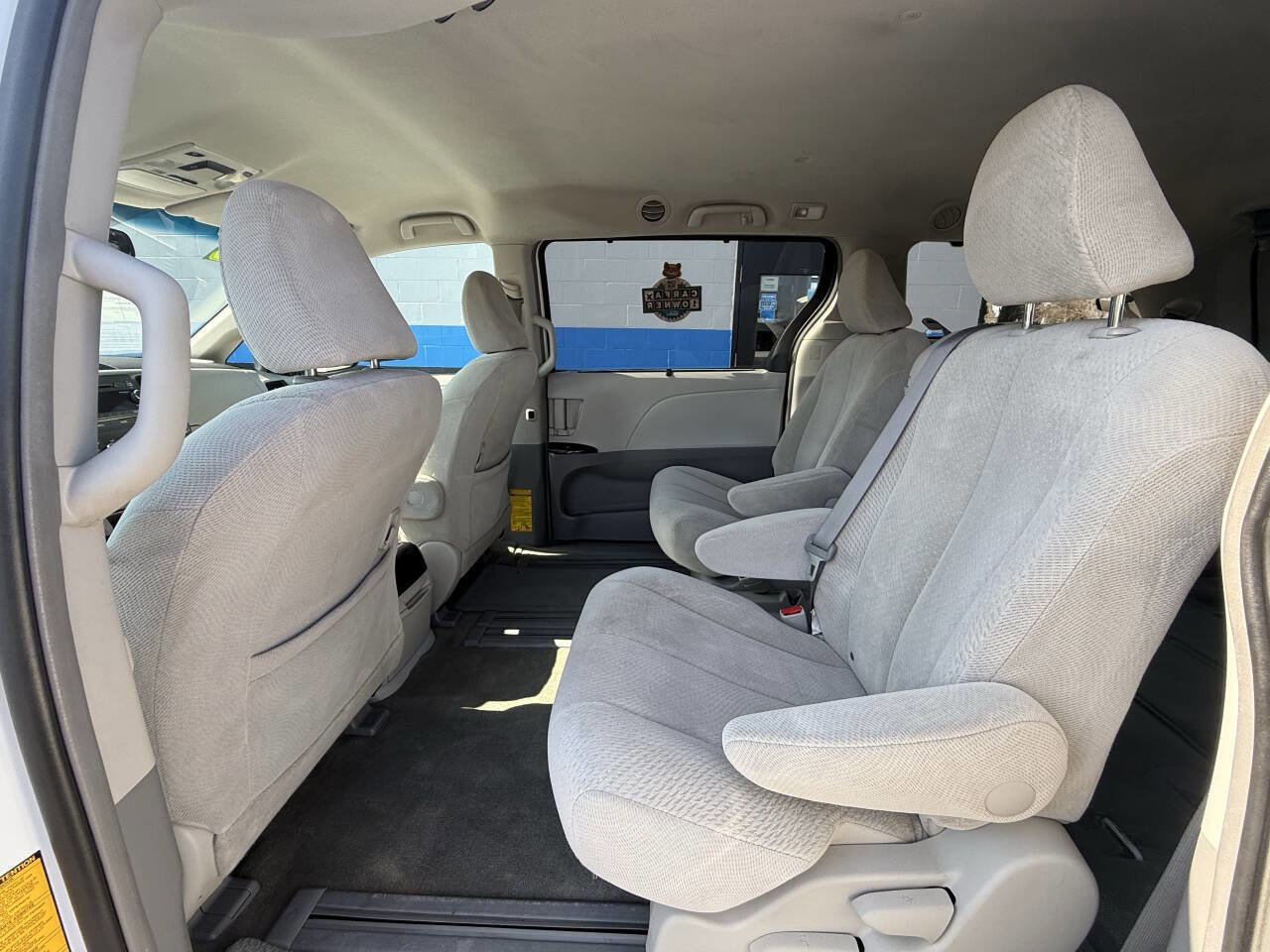 Used 2012 Toyota Sienna LE image 12