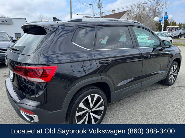 Used 2024 Volkswagen Taos SE image 5
