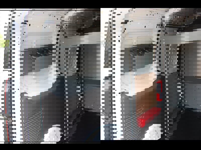 Used 2022 Ford Transit Connect XL image 12