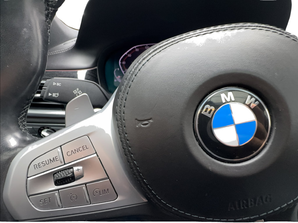 Used 2022 BMW 740i w/ Luxury Rear Seating Package RWD image 45