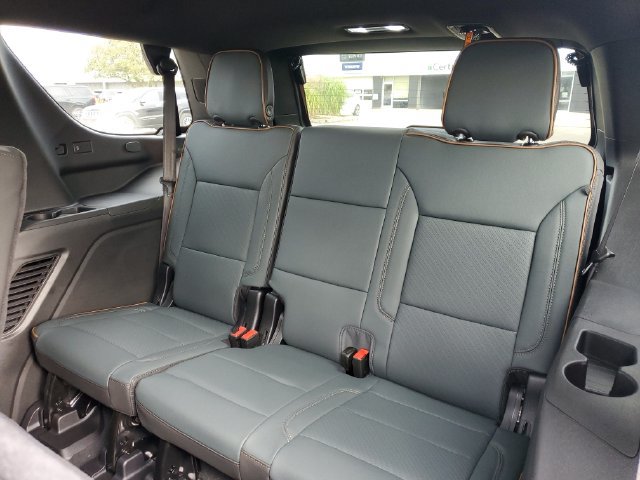 New 2026 GMC Yukon AT4 w/ AT4 Preferred Package AWD/4WD image 15