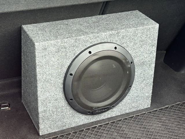 Used 2020 Hyundai Veloster Turbo FWD image 31