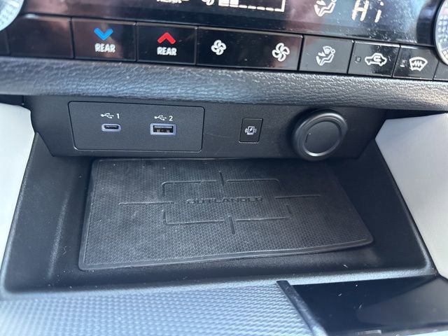 Used 2024 Mitsubishi Outlander SEL image 34