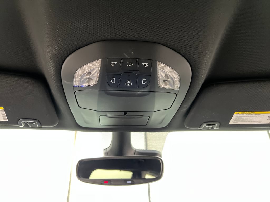 Used 2025 Chrysler Pacifica Select FWD image 67