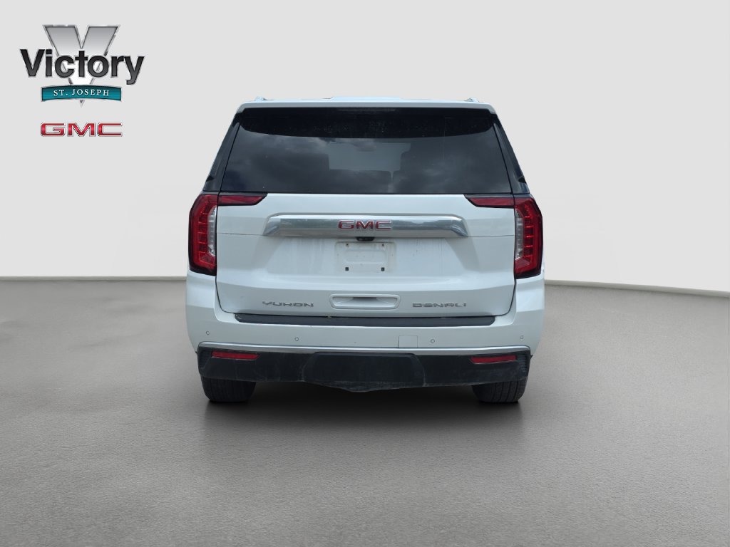 Used 2023 GMC Yukon XL Denali w/ Advanced Technology Package AWD/4WD image 15