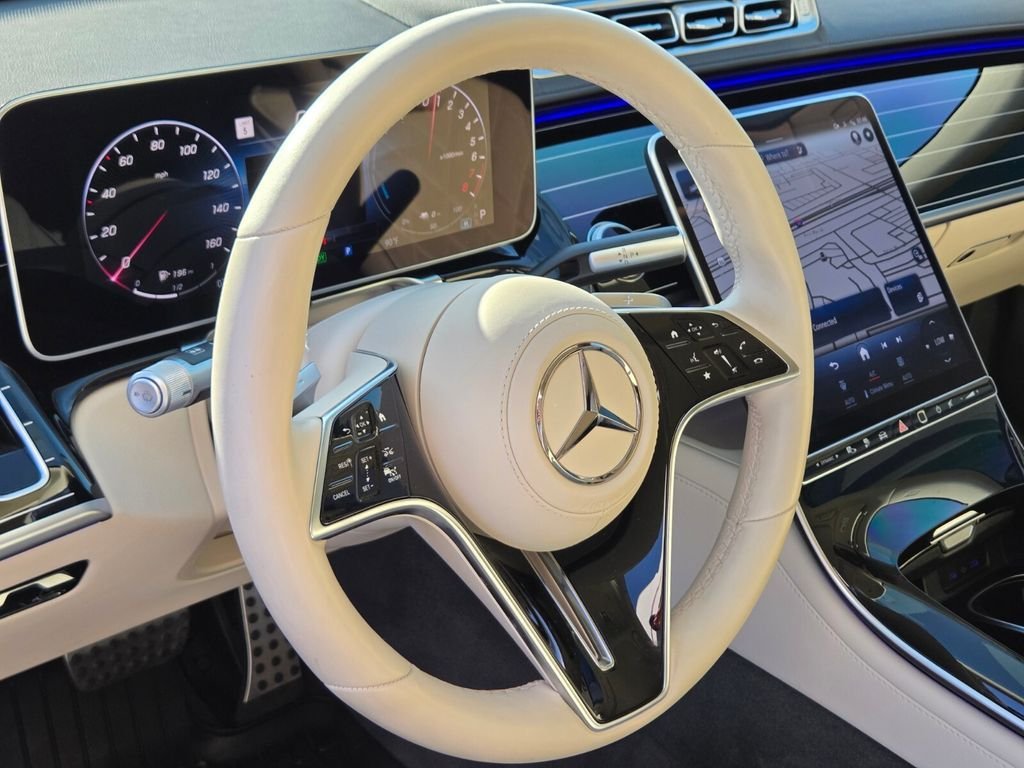 Used 2025 Mercedes-Benz S 580e 4MATIC Sedan image 45