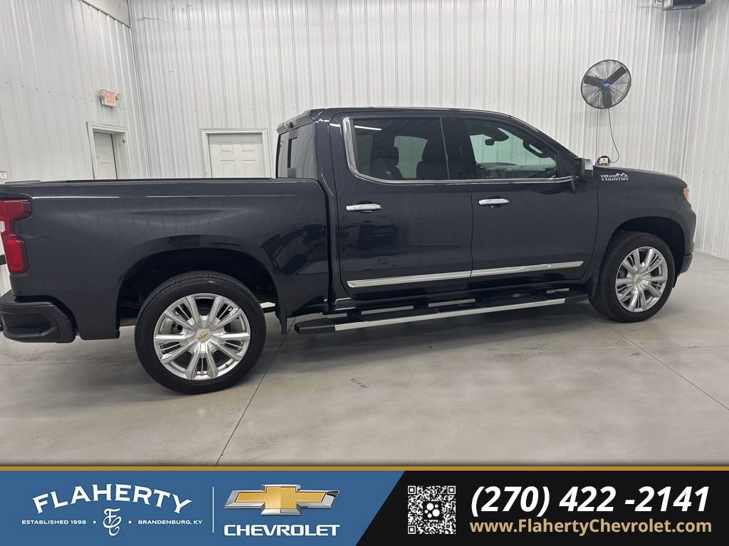 Used 2024 Chevrolet Silverado 1500 High Country w/ Technology Package image 2