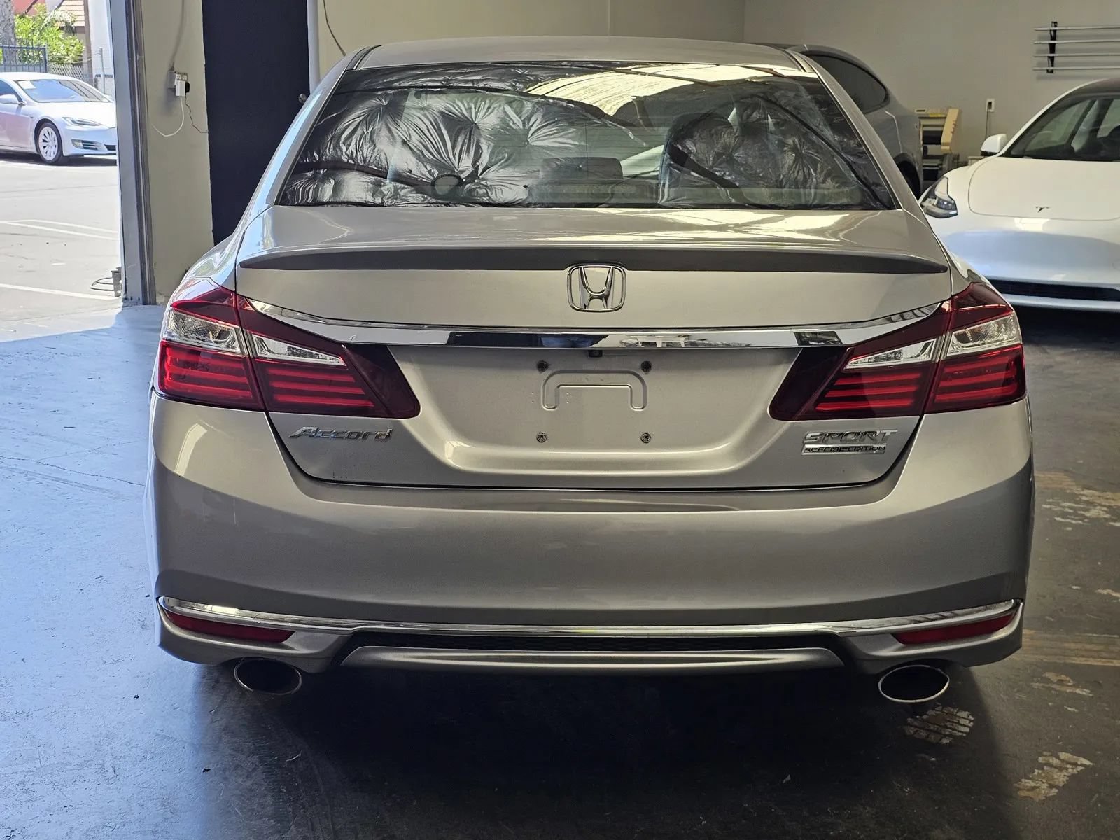 Used 2017 Honda Accord Sport Special Edition image 3