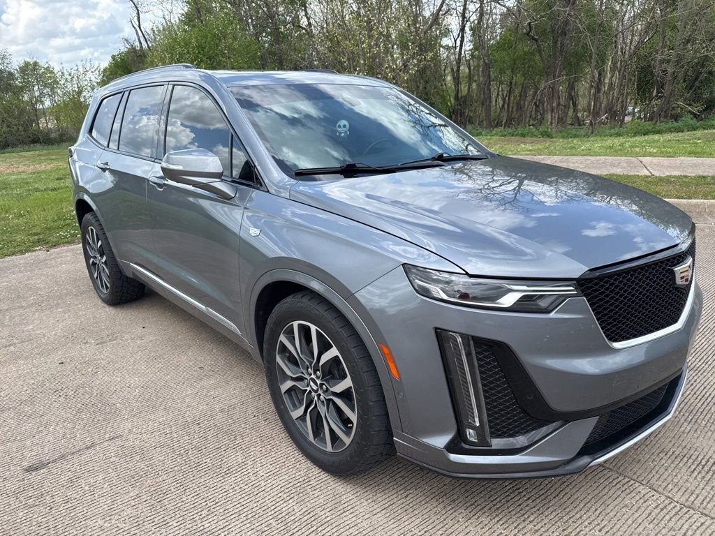 Used 2021 Cadillac XT6 Sport AWD/4WD image 2