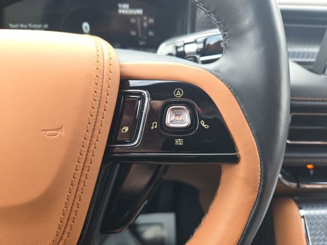 Certified 2023 Lincoln Aviator Black Label w/ Dynamic Handling Package image 41