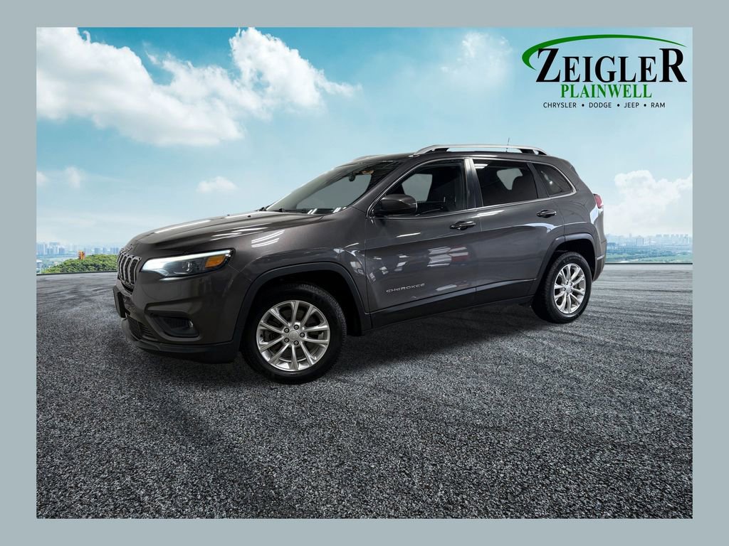 Used 2019 Jeep Cherokee Latitude w/ Cold Weather Group image 1