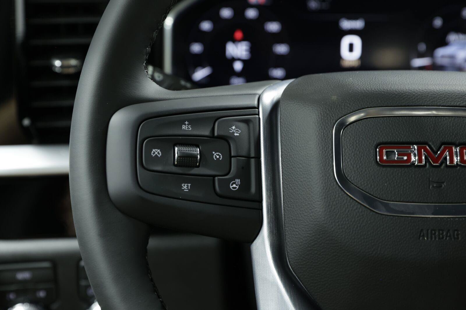 New 2026 GMC Sierra 1500 SLT AWD/4WD image 37