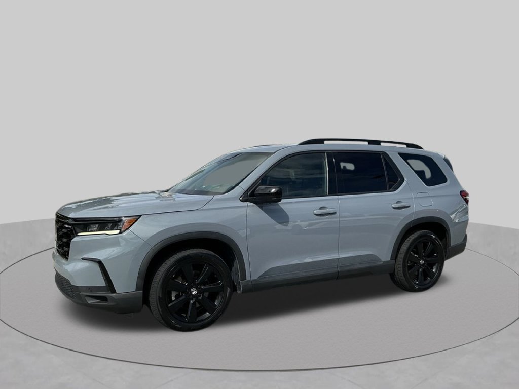Certified 2025 Honda Pilot Black Edition image 2