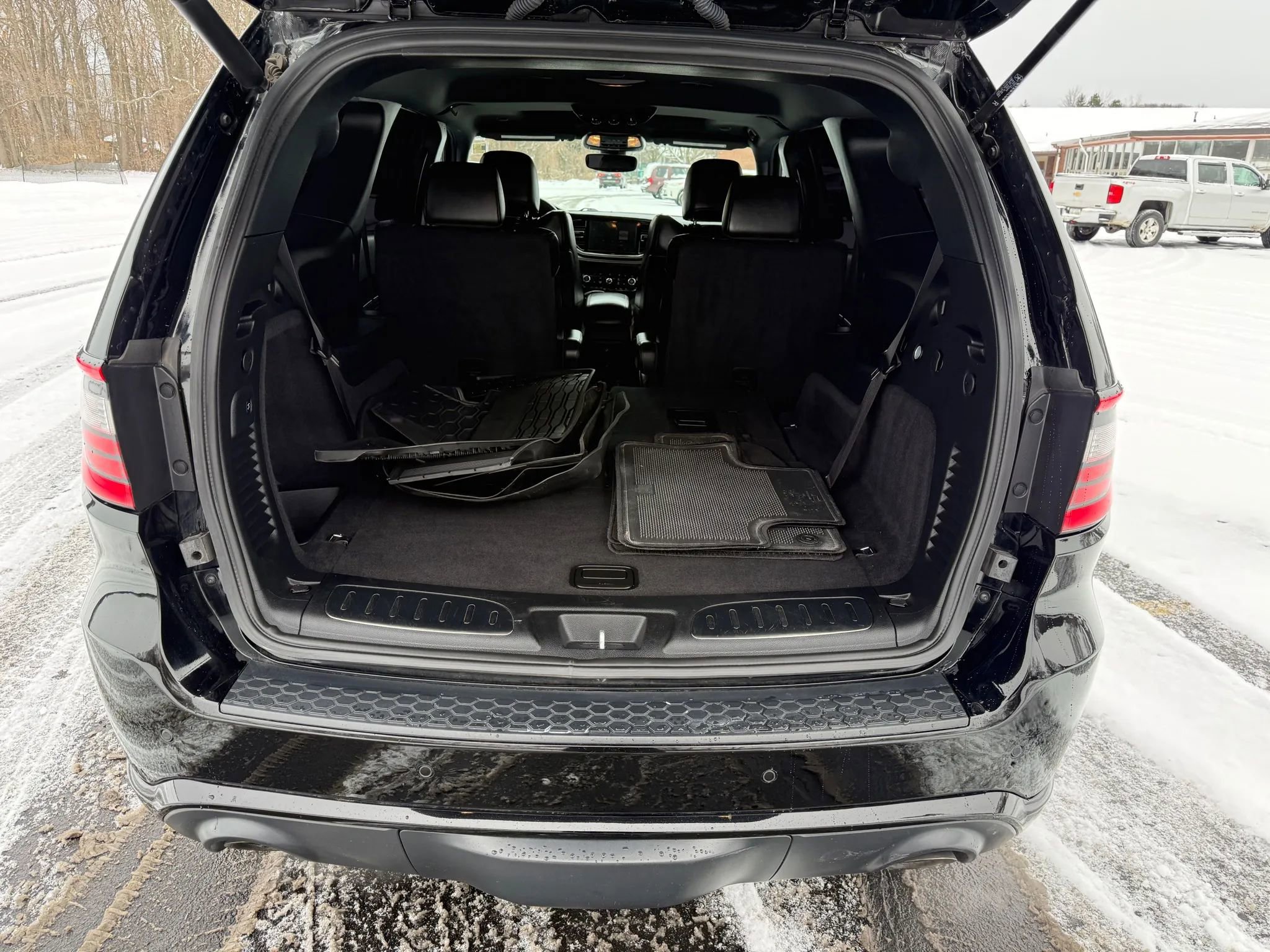 Used 2022 Dodge Durango R/T w/ Tow 'N Go Group image 8