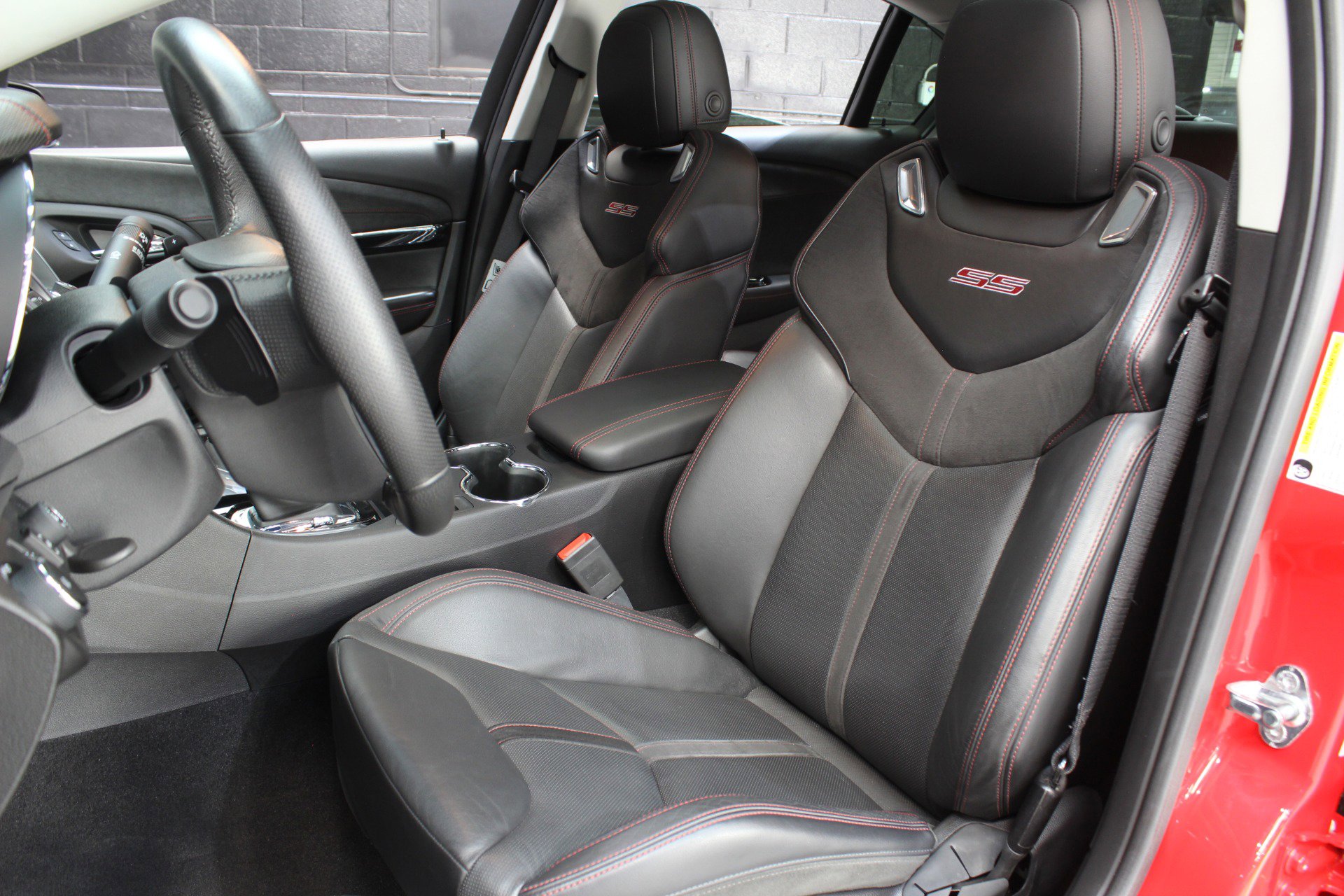 Used 2014 Chevrolet SS RWD image 40