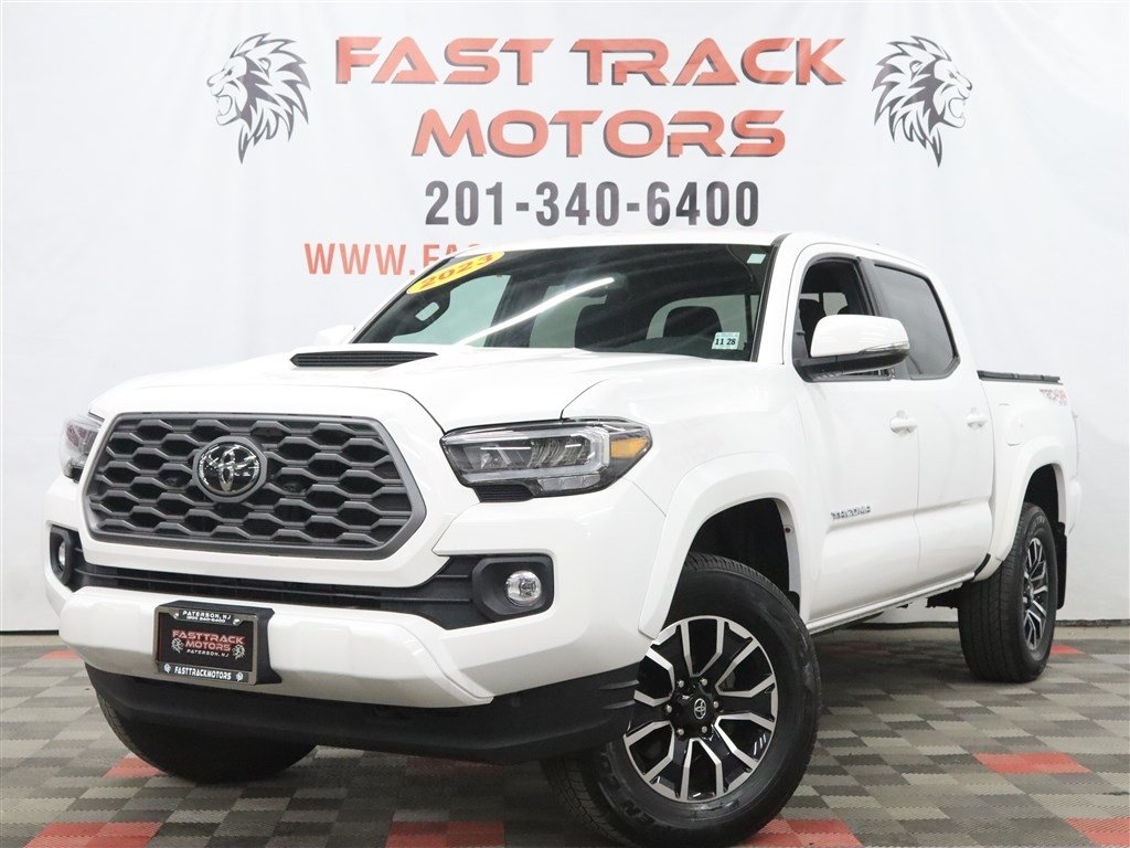 Used 2023 Toyota Tacoma TRD Sport AWD/4WD image 1