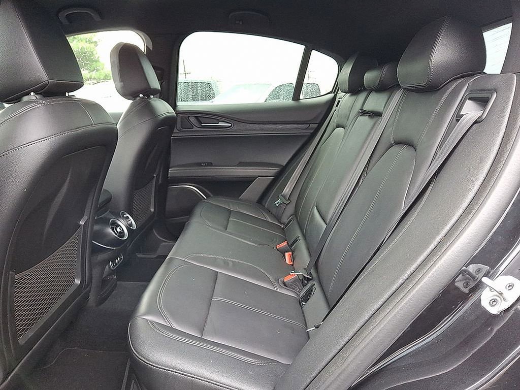 Used 2022 Alfa Romeo Stelvio Sprint AWD/4WD image 15