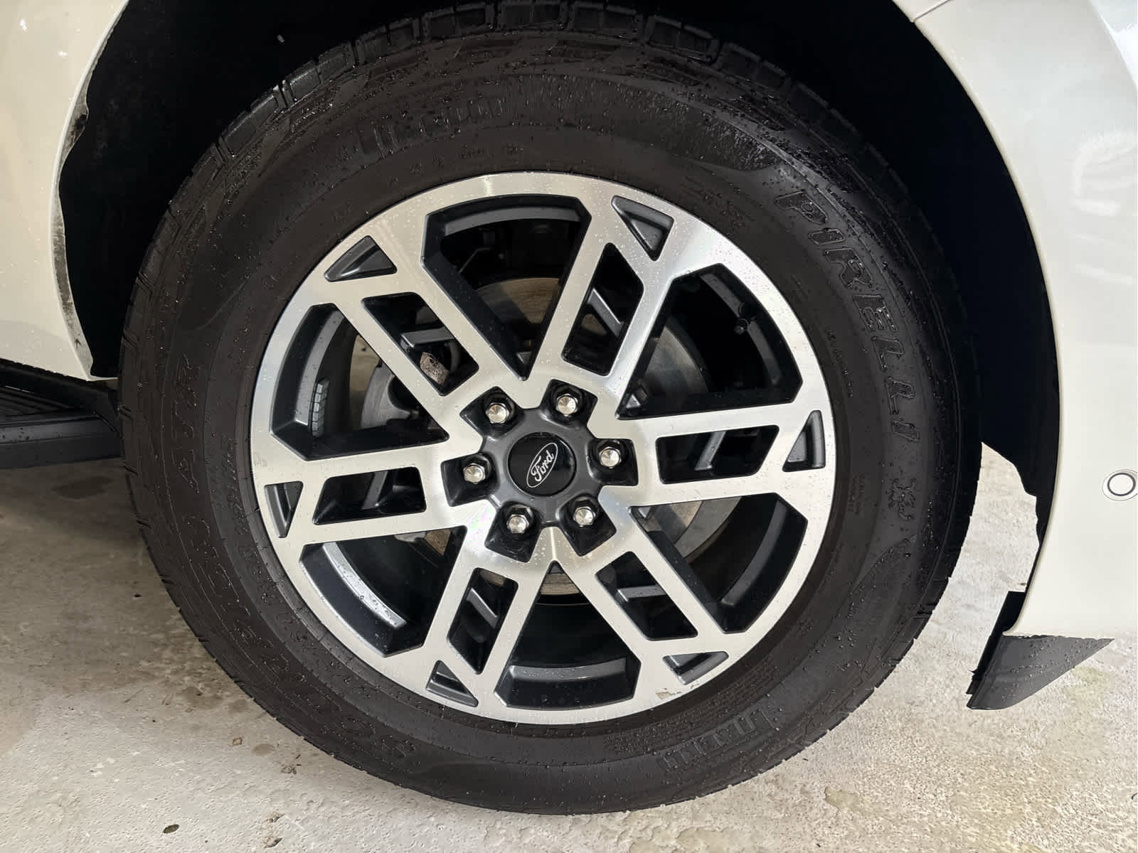 Used 2025 Ford Expedition Active AWD/4WD image 38