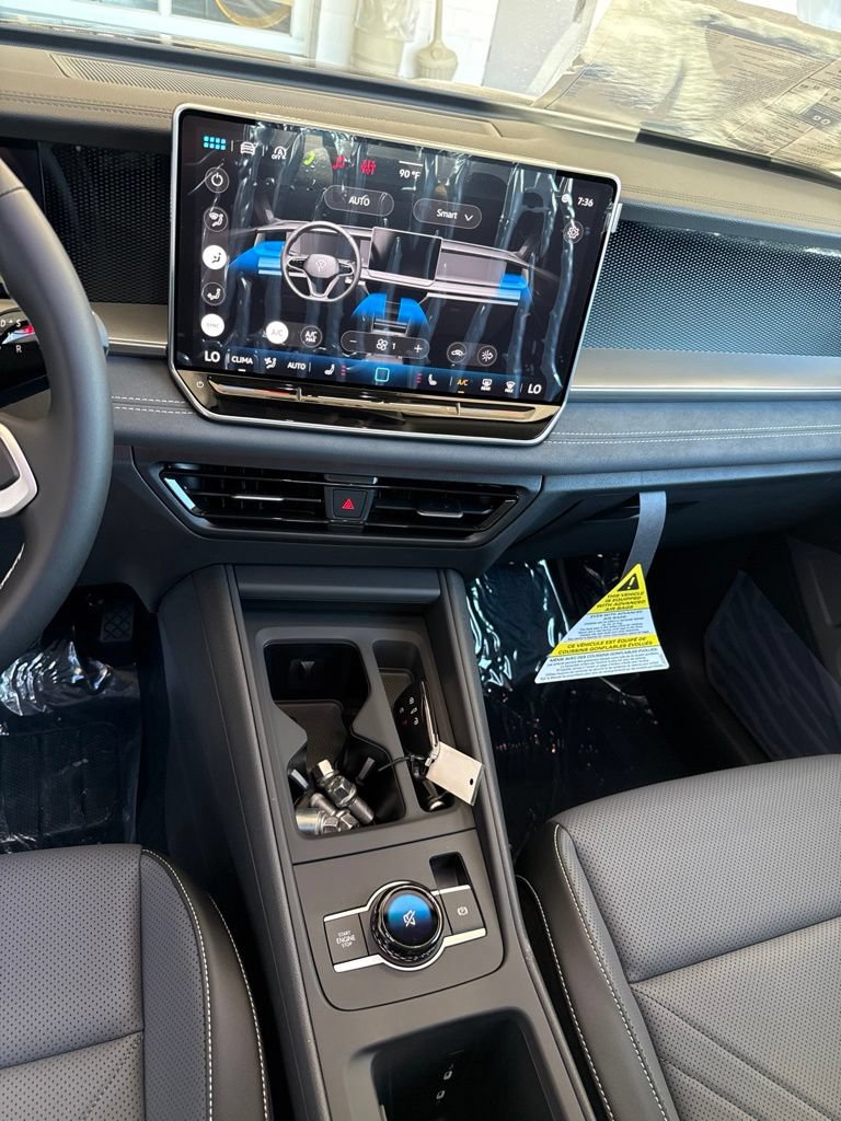 New 2026 Volkswagen Tiguan SE AWD/4WD image 25