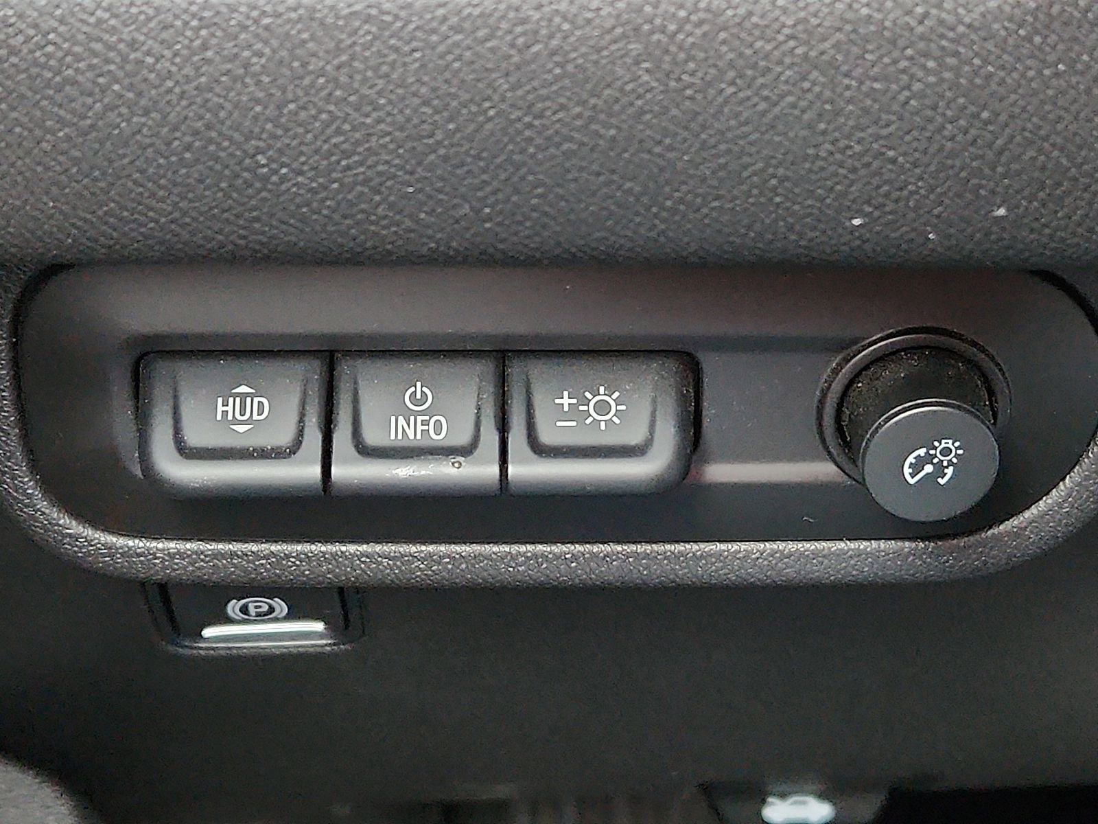 Used 2022 GMC Terrain AT4 w/ Tech Package image 19